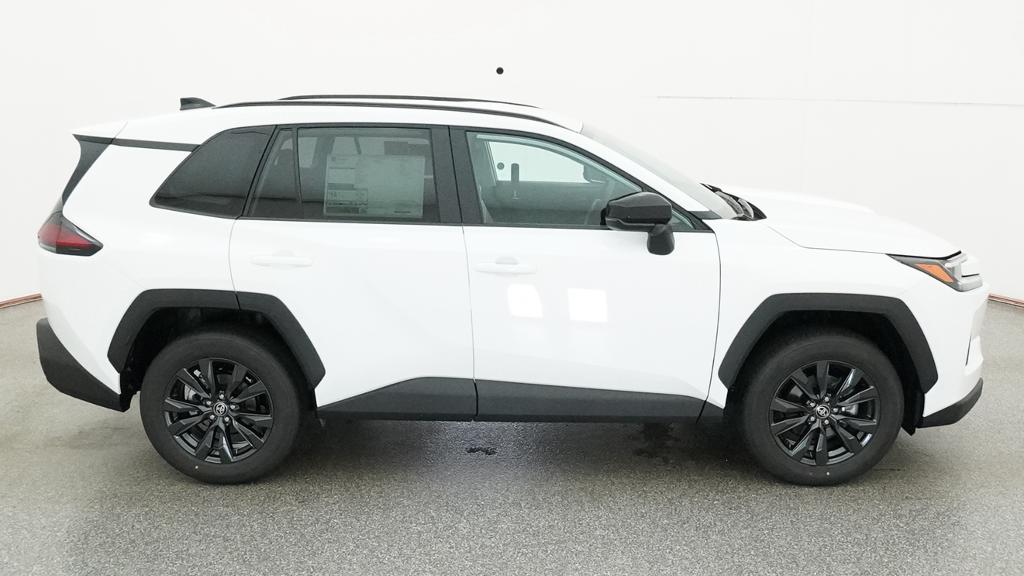 New 2026 Ice Cap Toyota XLE Premium image 14