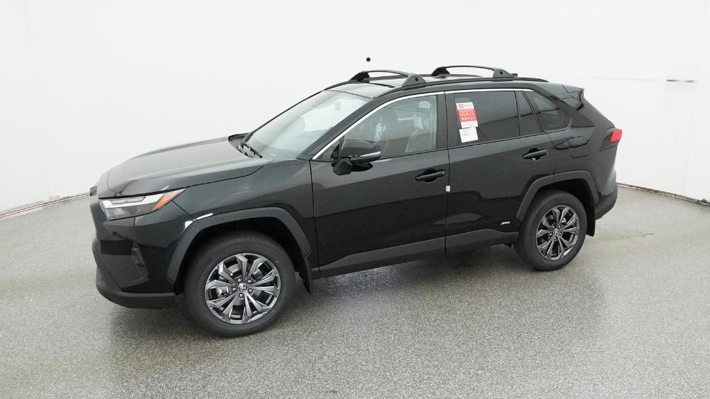 2025 Toyota RAV4 Hybrid XLE Premium photo 3