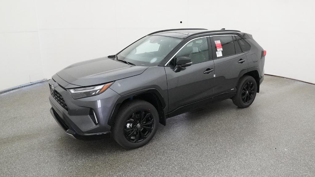 2025 Toyota RAV4 XSE's photo