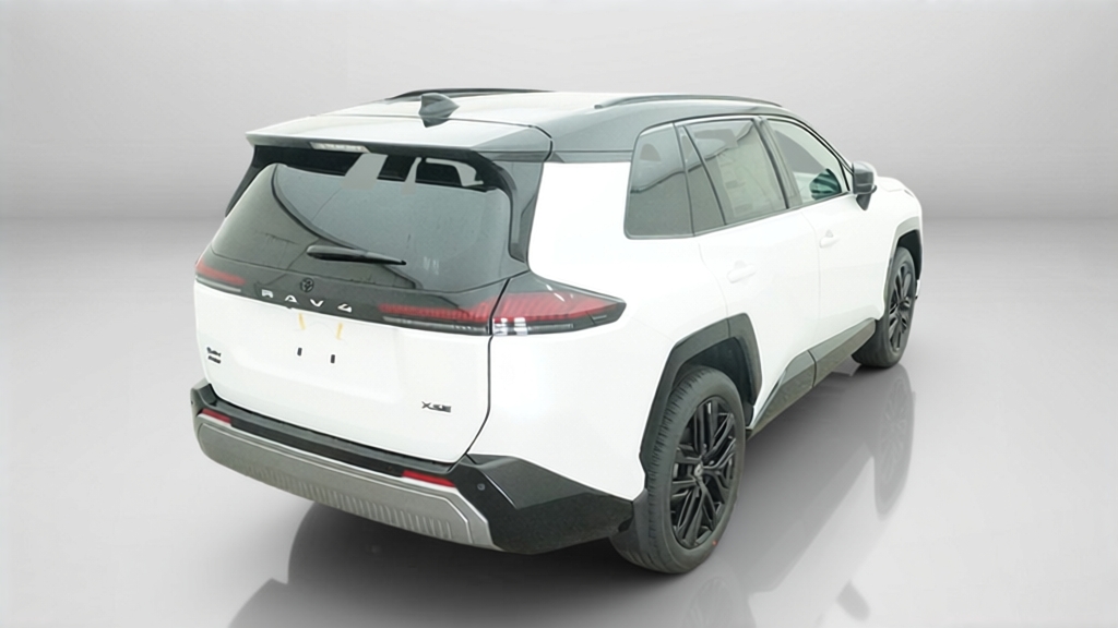 New 2026 Wind Chill Pearl with Midnight Black Metallic roof <sup>1</sup> Toyota  XSE image 11