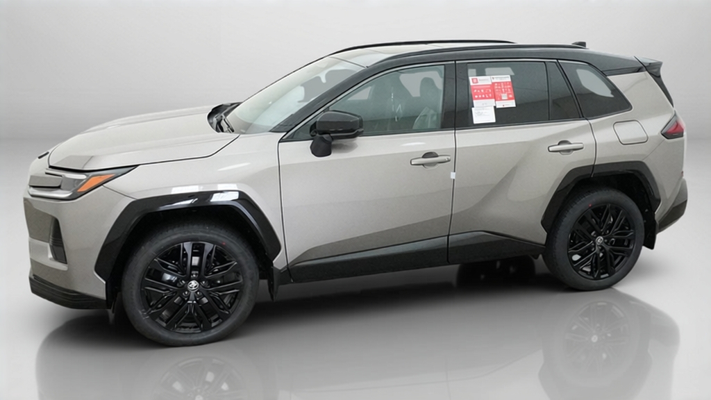 2026 Toyota RAV4 XSE SUV Slide 3