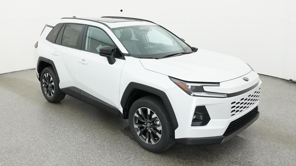New 2026 Wind Chill Pearl <sup>1</sup> Toyota  Limited image 6