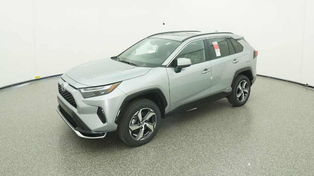 2025 Toyota RAV4 SE's photo