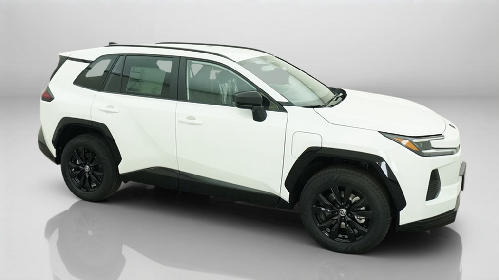 New 2026 Ice Cap Toyota  SE image 81