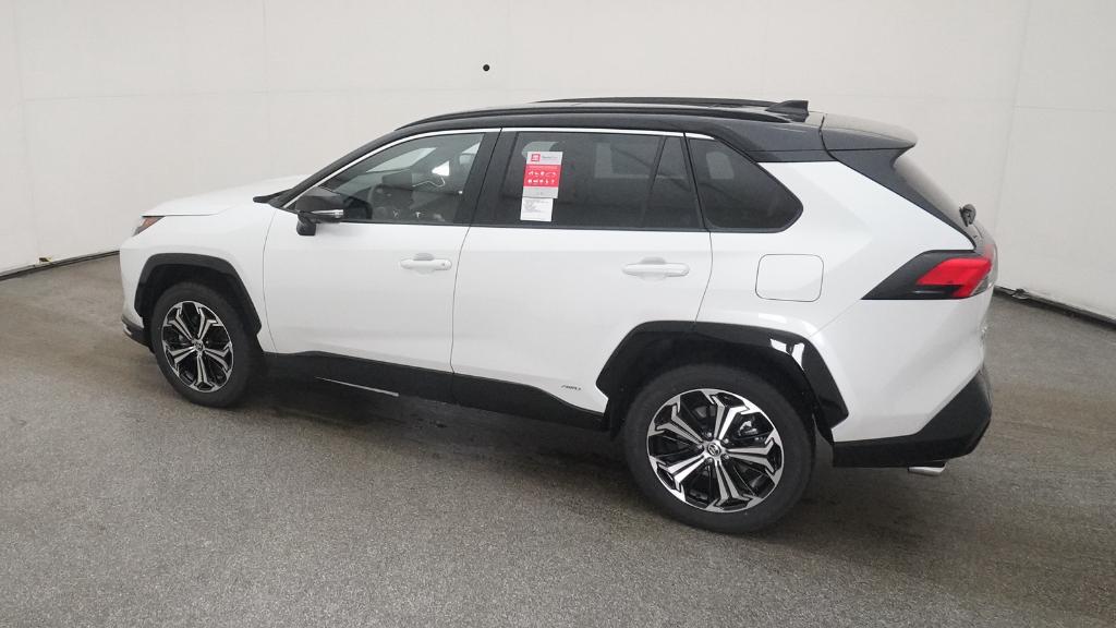 2025 Toyota RAV4 Prime XSE Premium photo 8
