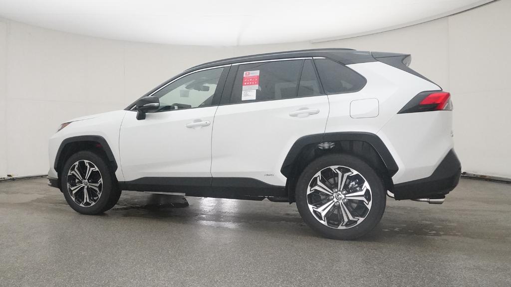 2025 Toyota RAV4 Prime XSE Premium photo 9