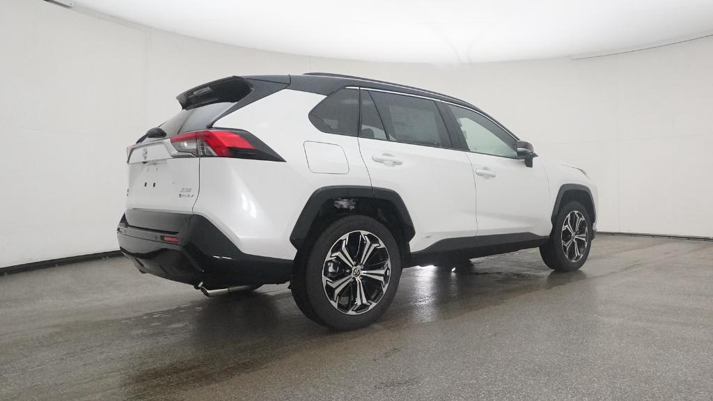 2025 Toyota RAV4 Prime XSE Premium photo 18