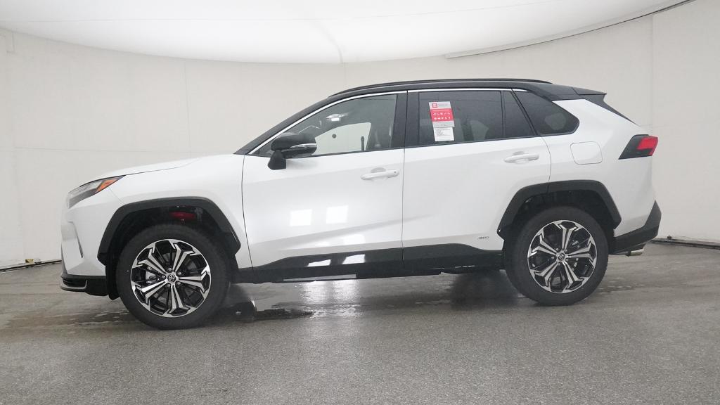 2025 Toyota RAV4 Prime XSE Premium photo 7