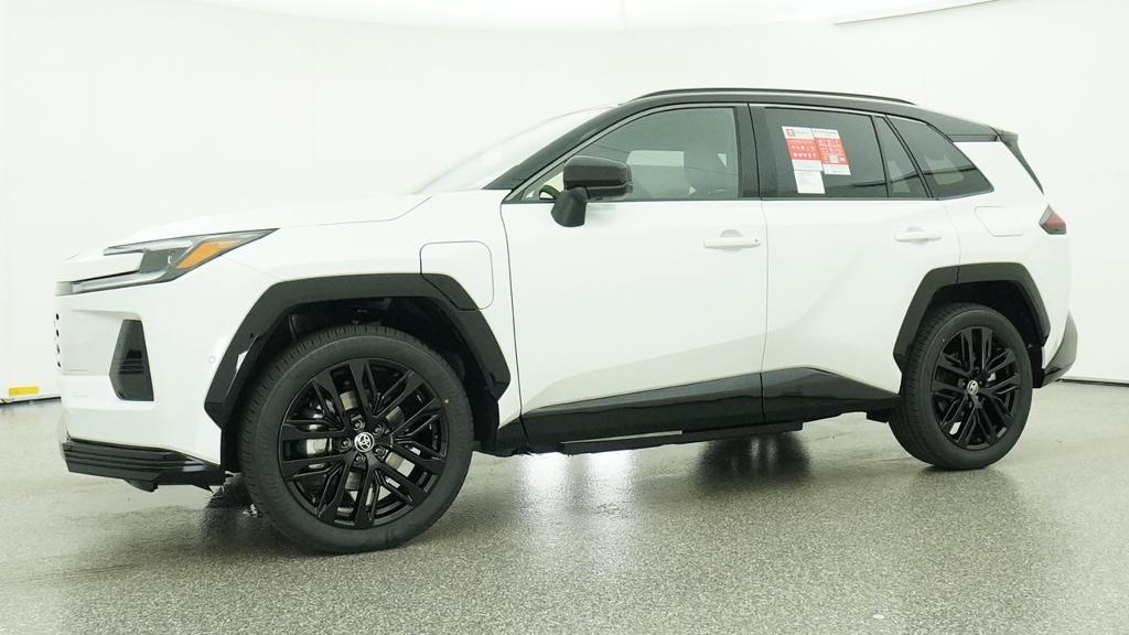 New 2026 Wind Chill Pearl with Midnight Black Metallic roof <sup>1</sup> Toyota  XSE image 4