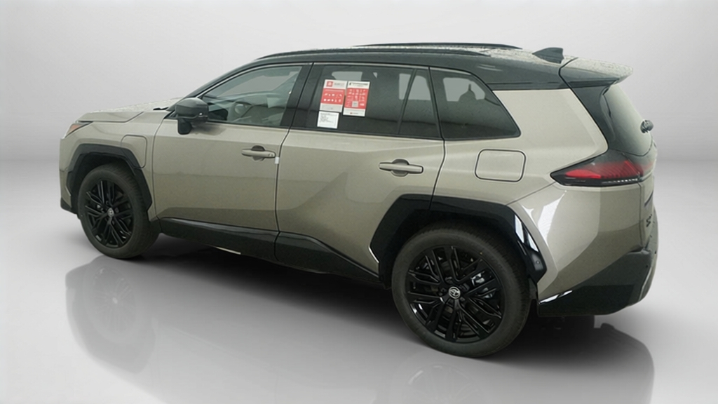New 2026 Meteor Shower with Midnight Black Metallic roof <sup>1</sup> Toyota  XSE image 42
