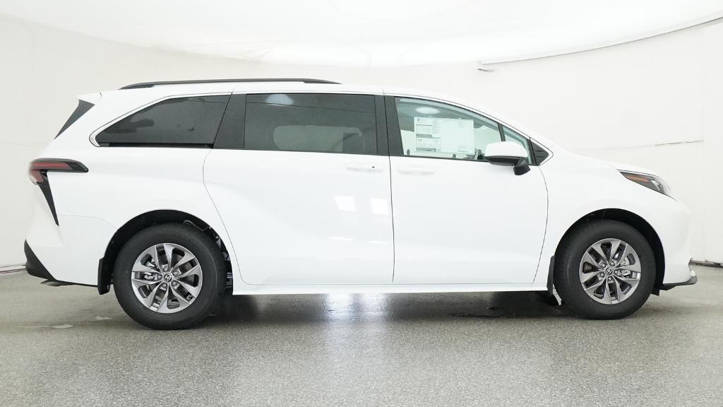 New 2026 Toyota Sienna Van