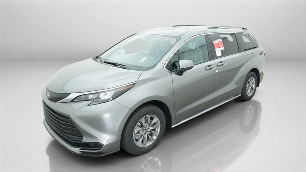 2026 Toyota Sienna LE
