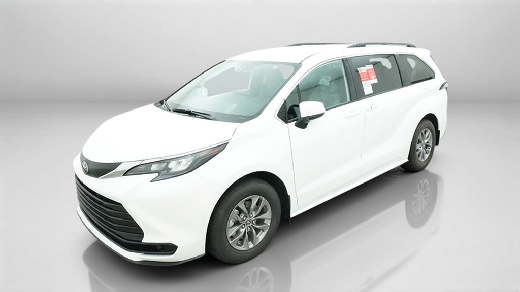 2026 Toyota Sienna  LE