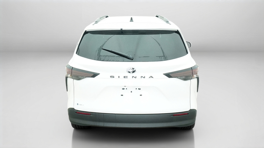 2026 Toyota Sienna LE Mini-van, Passenger Slide 8
