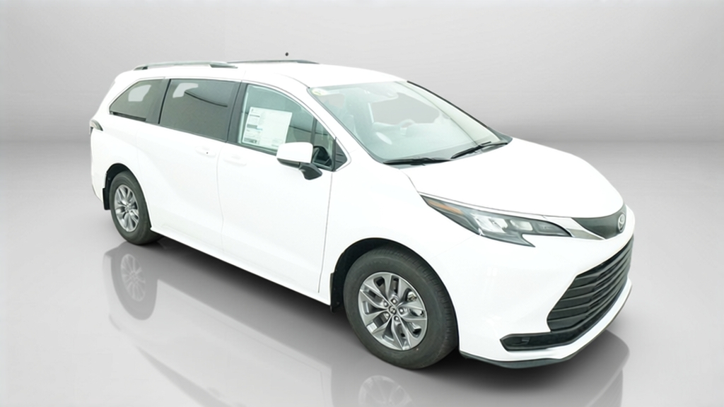 2026 Toyota Sienna LE Mini-van, Passenger Slide 14