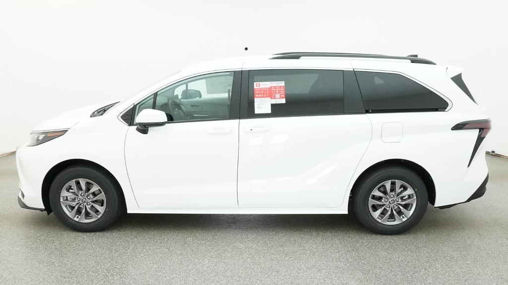 New 2026 Ice Cap Toyota  LE image 3