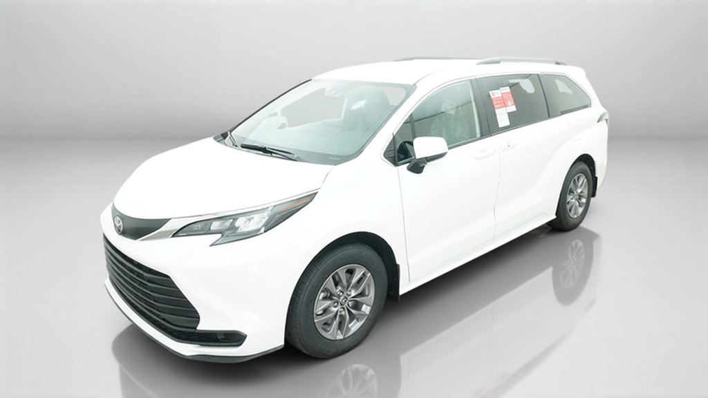 2026 Toyota Sienna LE