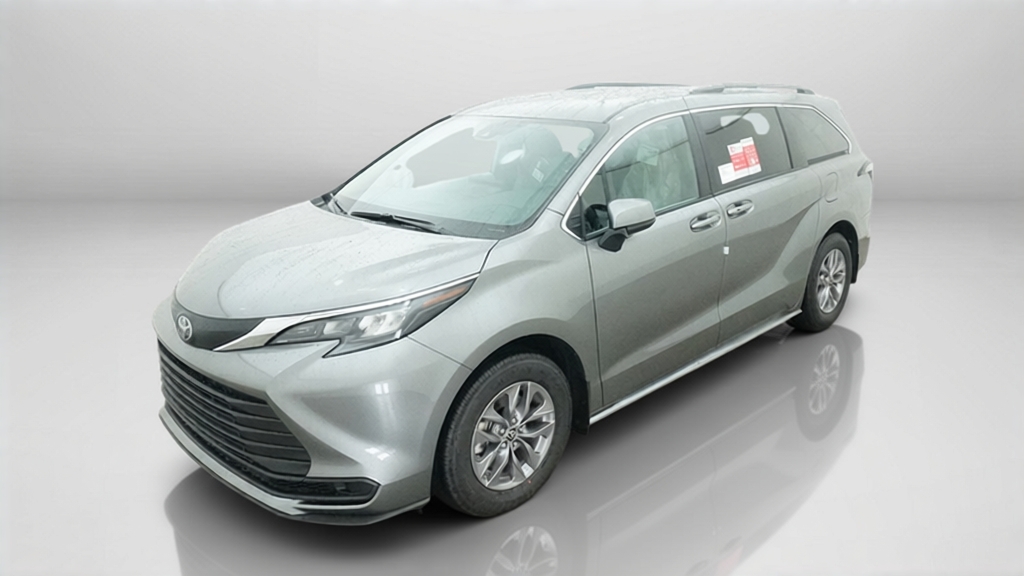 2026 Toyota Sienna LE