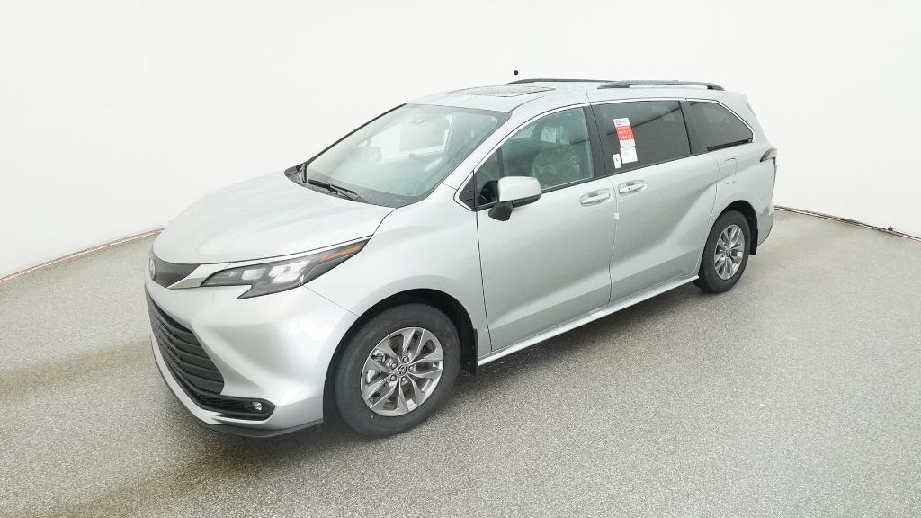 2025 Toyota Sienna XLE