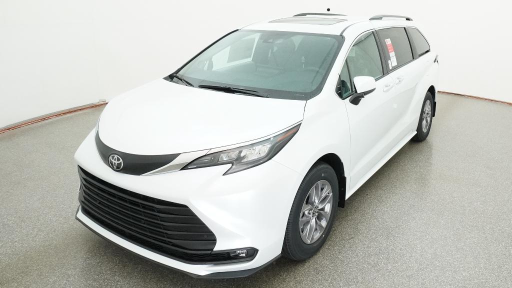 New 2026 Wind Chill Pearl Toyota XLE image 26