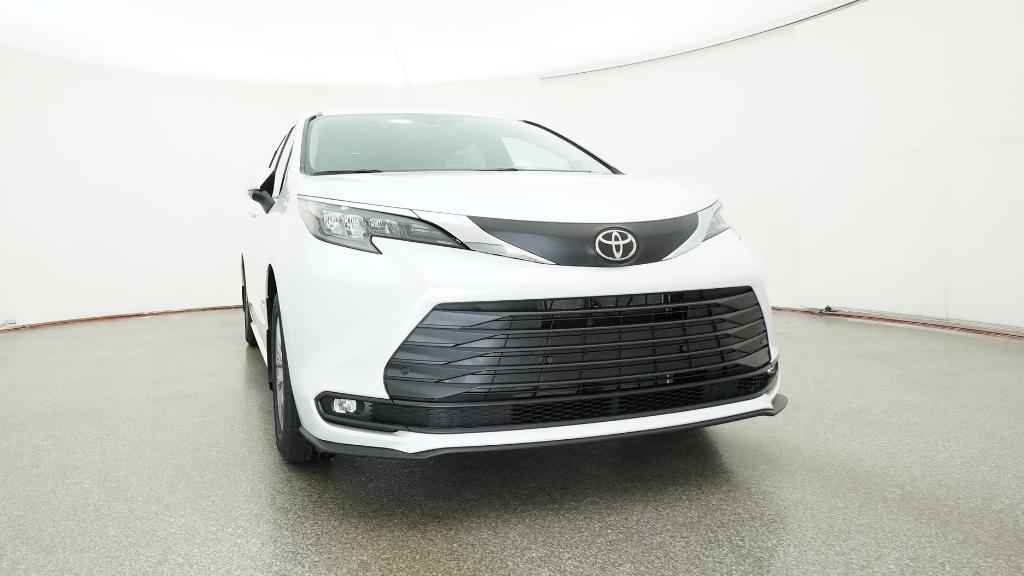 New 2026 Wind Chill Pearl Toyota XLE image 21