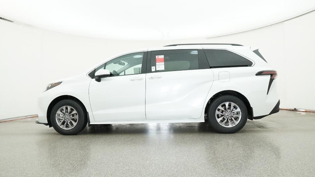 New 2026 Wind Chill Pearl Toyota XLE image 20