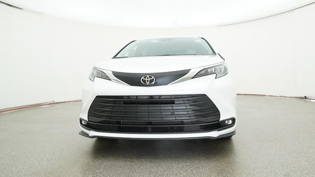 New 2026 Toyota Sienna Van