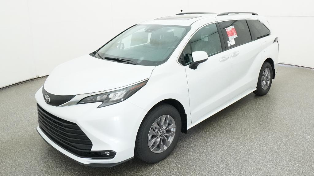 2026 Toyota Sienna  XLE