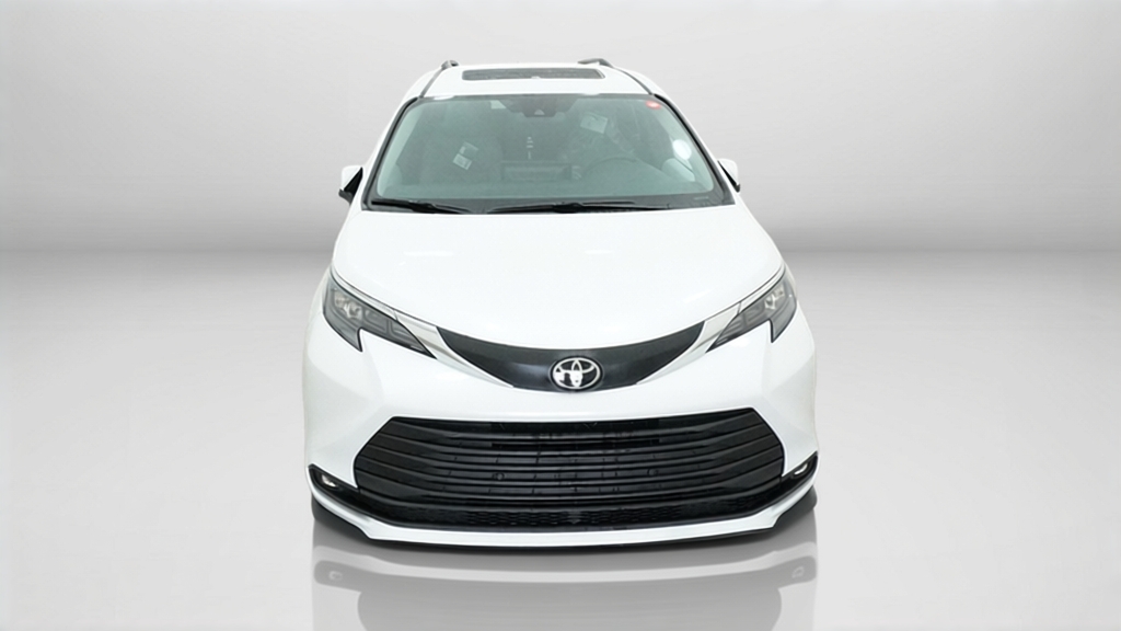 New 2026 Wind Chill Pearl Toyota XLE image 36