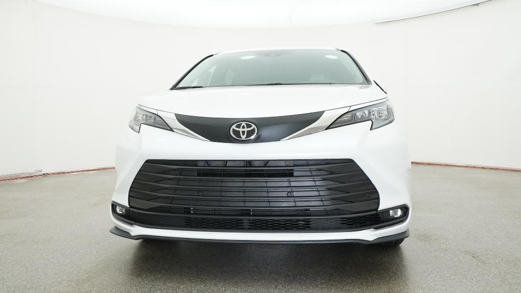 New 2026 Toyota Sienna Van