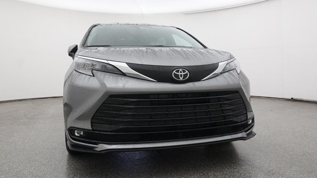 New 2026 Toyota Sienna Van