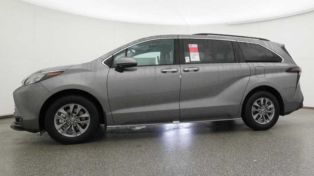 New 2026 Toyota Sienna Van