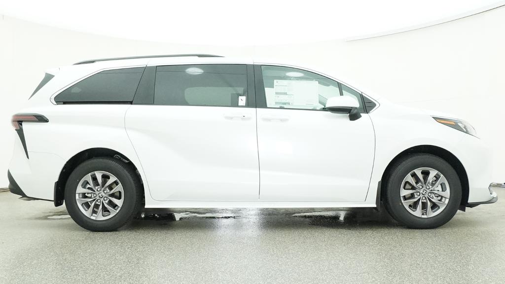 New 2026 Toyota Sienna Van