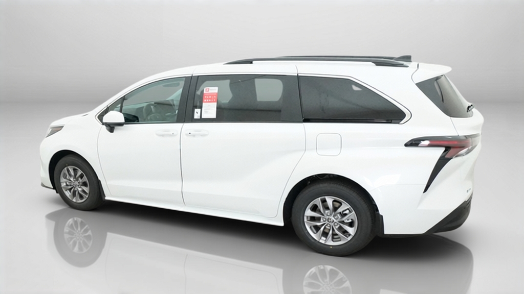 New 2026 Toyota Sienna Van