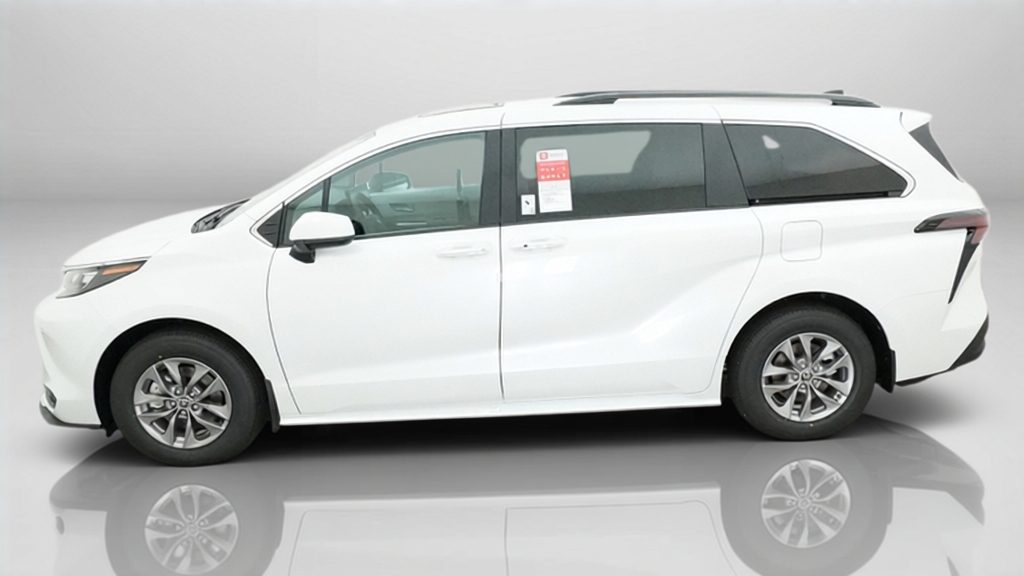 New 2026 Toyota Sienna Van