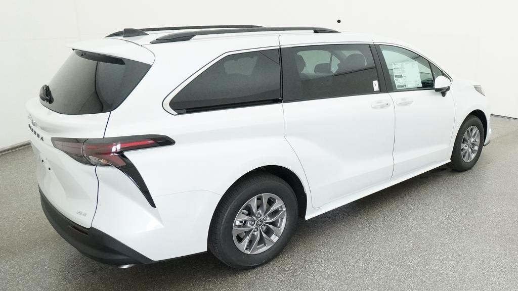 New 2026 Wind Chill Pearl <sup>1</sup> Toyota  XLE image 15