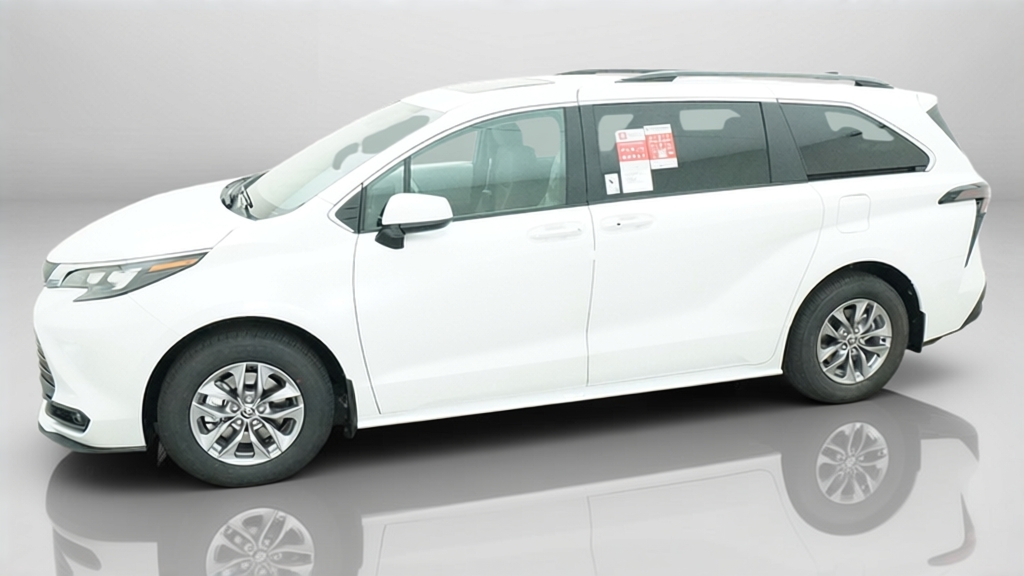 New 2026 Toyota Sienna Van