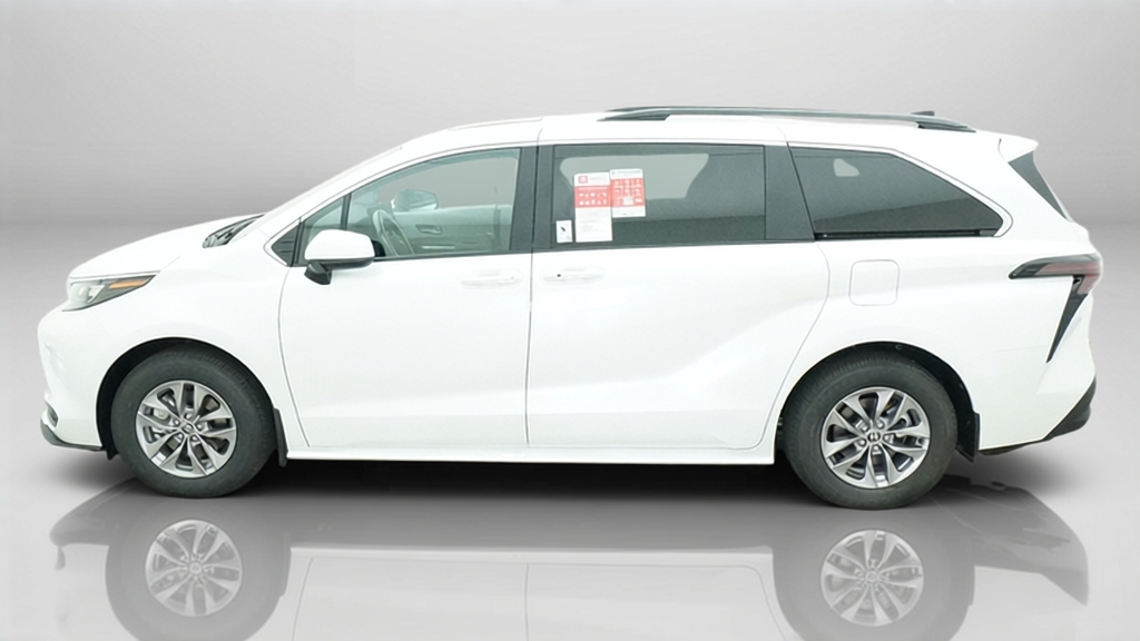 New 2026 Toyota Sienna Van