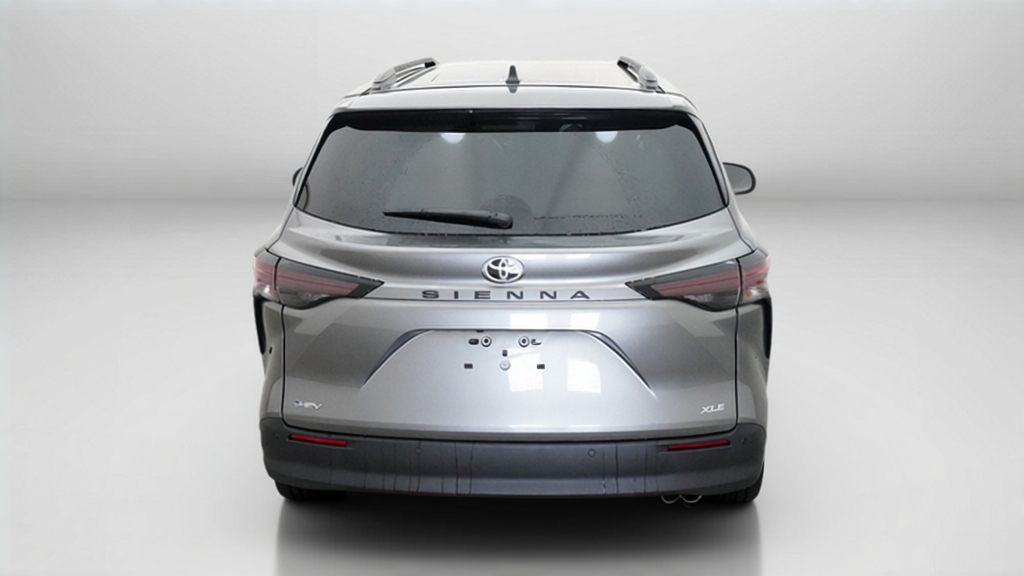 2026 Toyota Sienna XLE Minivan Slide 8