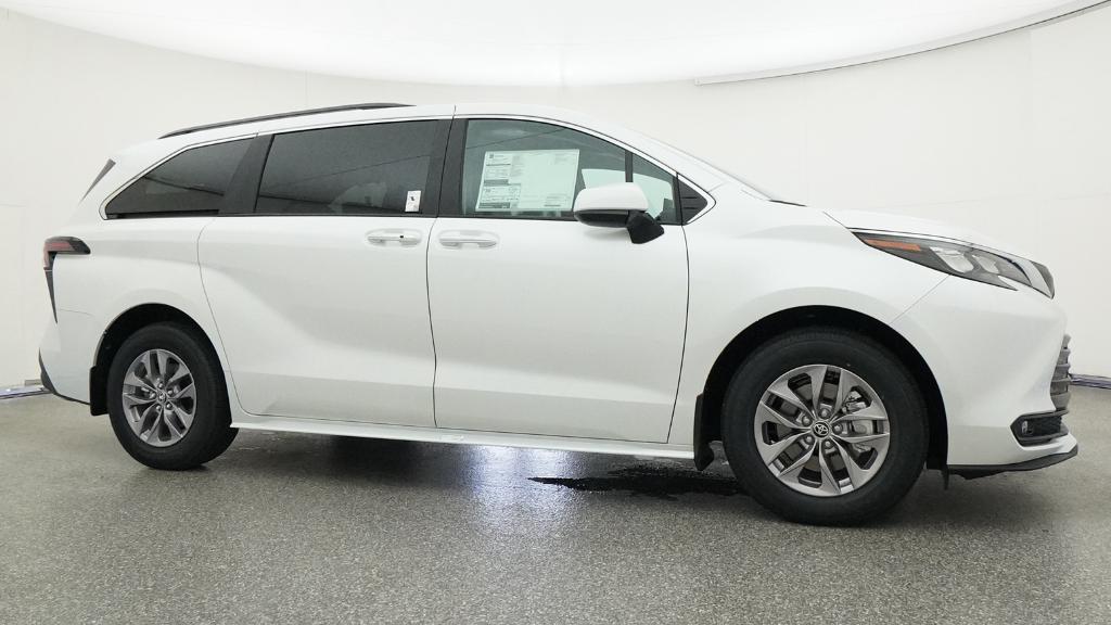 New 2026 Toyota Sienna Van