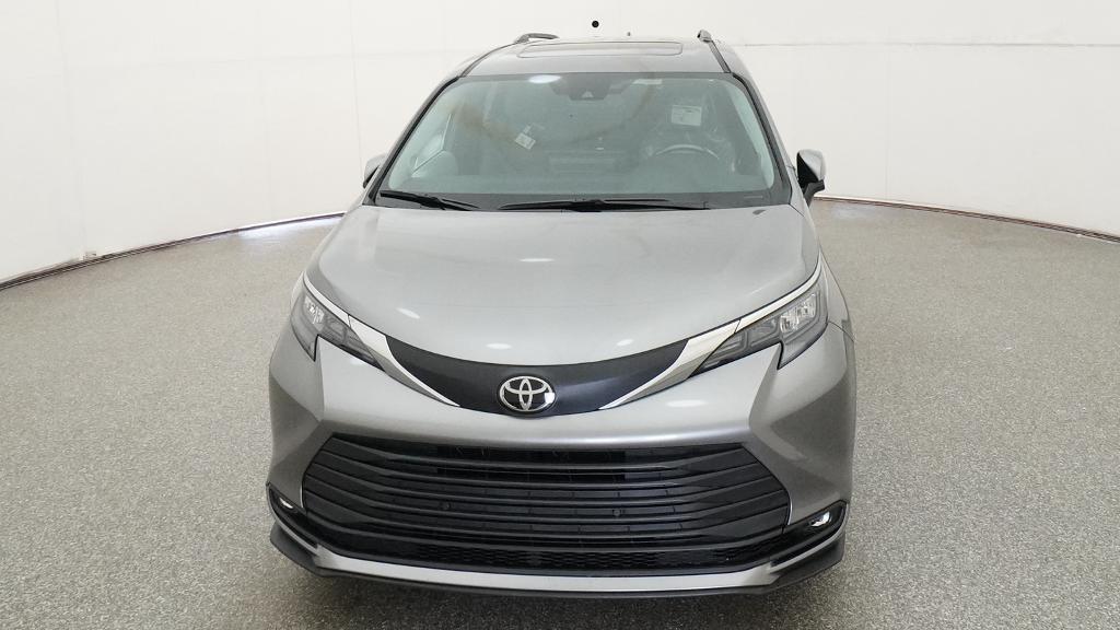 New 2026 Toyota Sienna Van