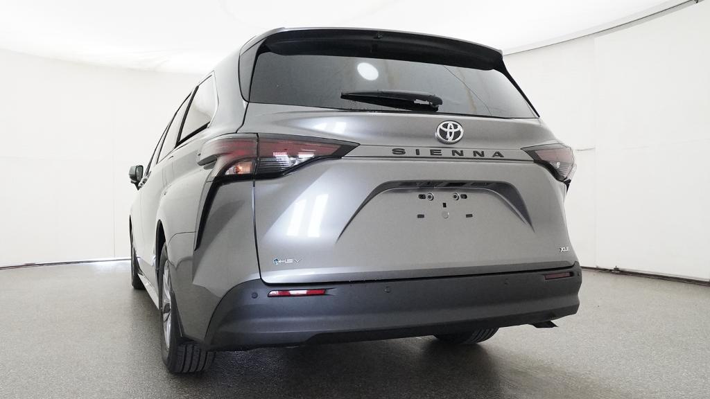 New 2026 Toyota Sienna Van