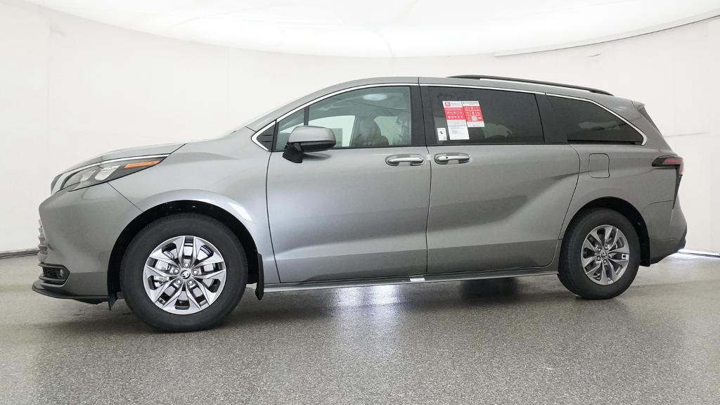 New 2026 Toyota Sienna Van