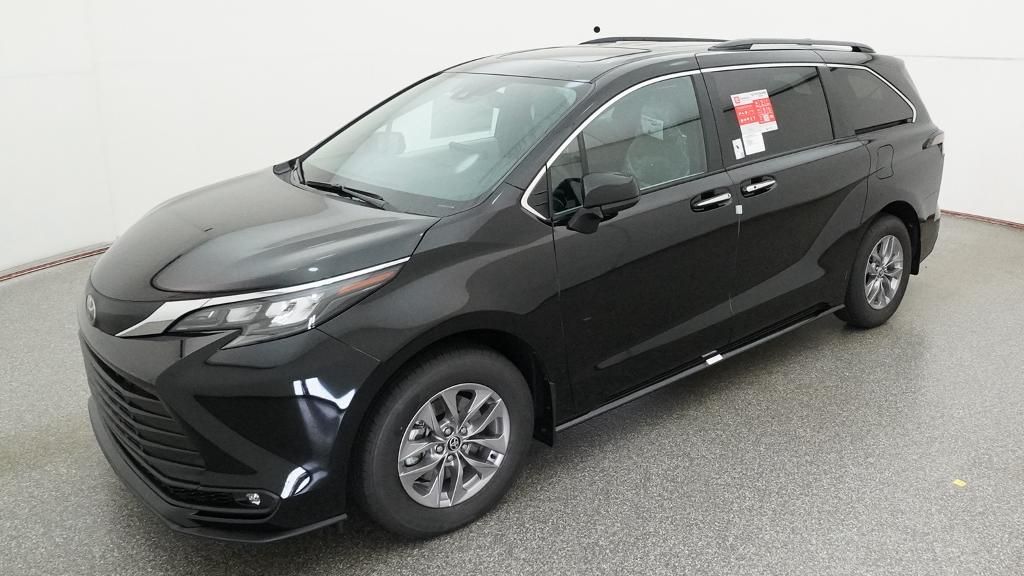 2026 Toyota Sienna  XLE