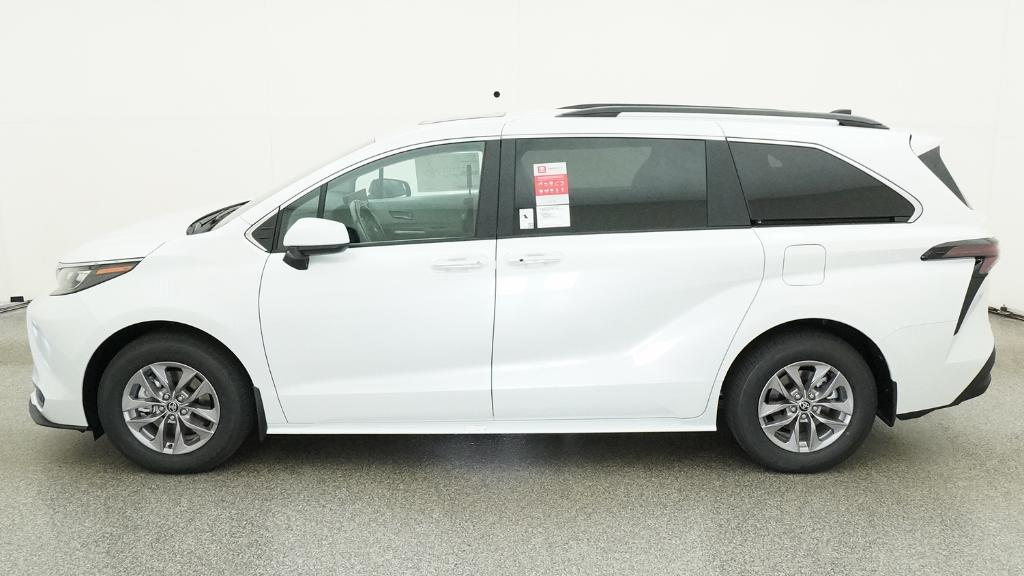 New 2026 Toyota Sienna Van
