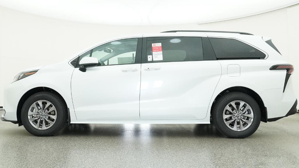 New 2026 Toyota Sienna Van