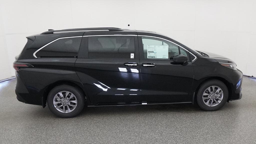 New 2026 Toyota Sienna Van
