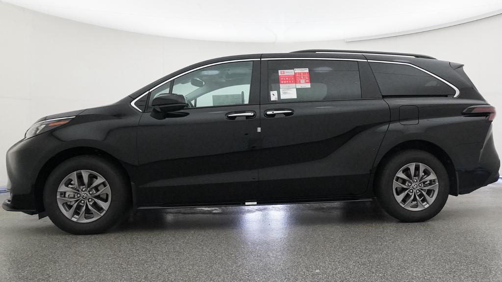 New 2026 Toyota Sienna Van