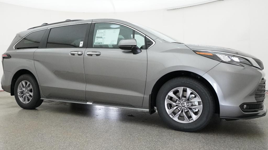 New 2026 Toyota Sienna Van