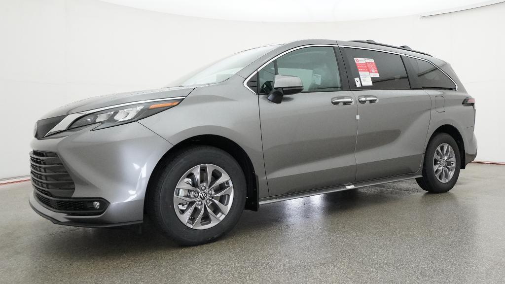 New 2026 Toyota Sienna Van
